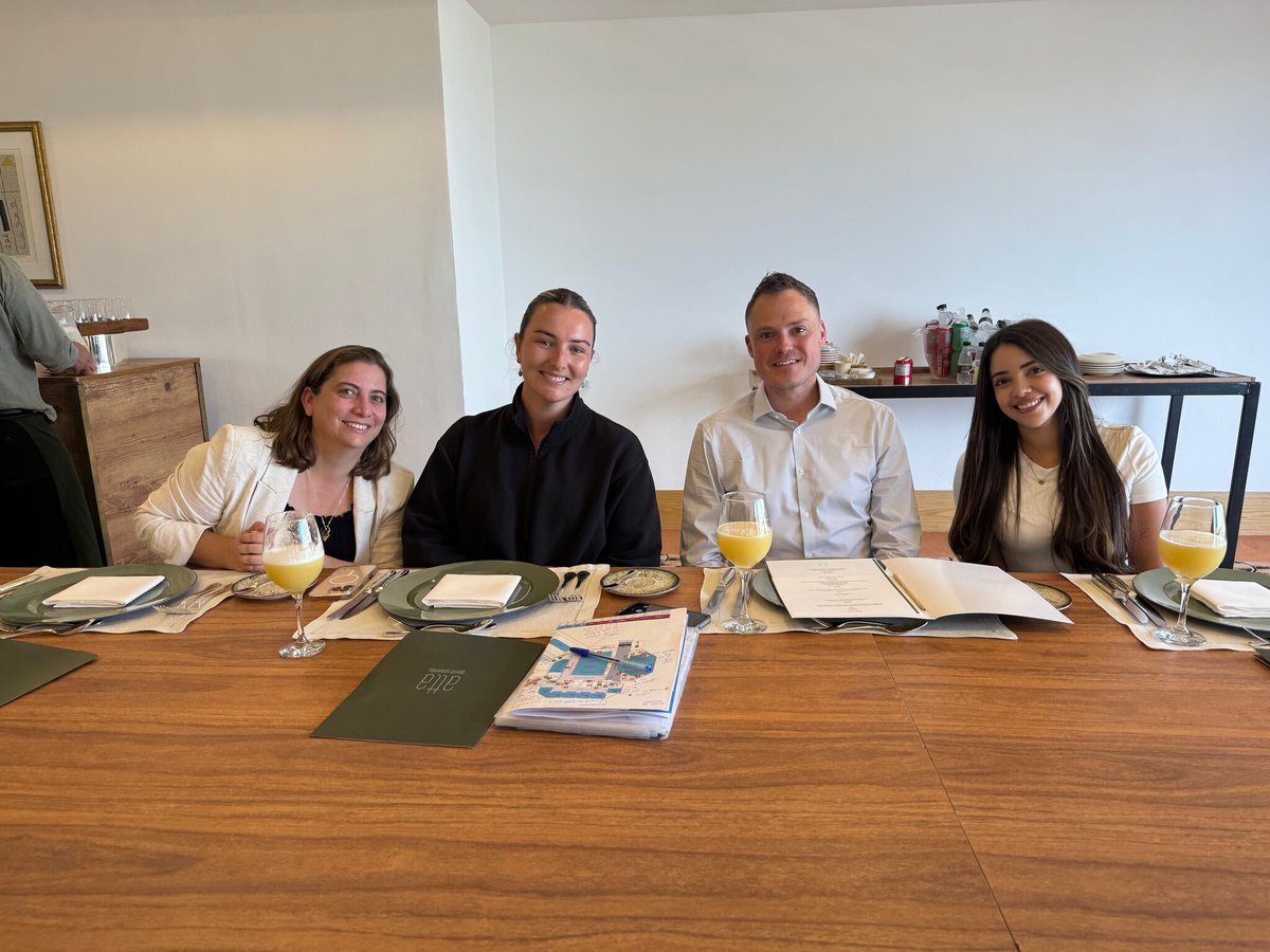 Our events team is in São Paulo at the iconic World Trade Center, finalising the details to deliver an unforgettable experience at ISQua’s 41st International Conference — happening from 12–15 October!

Check out some behind-the-scenes photos 📸✨