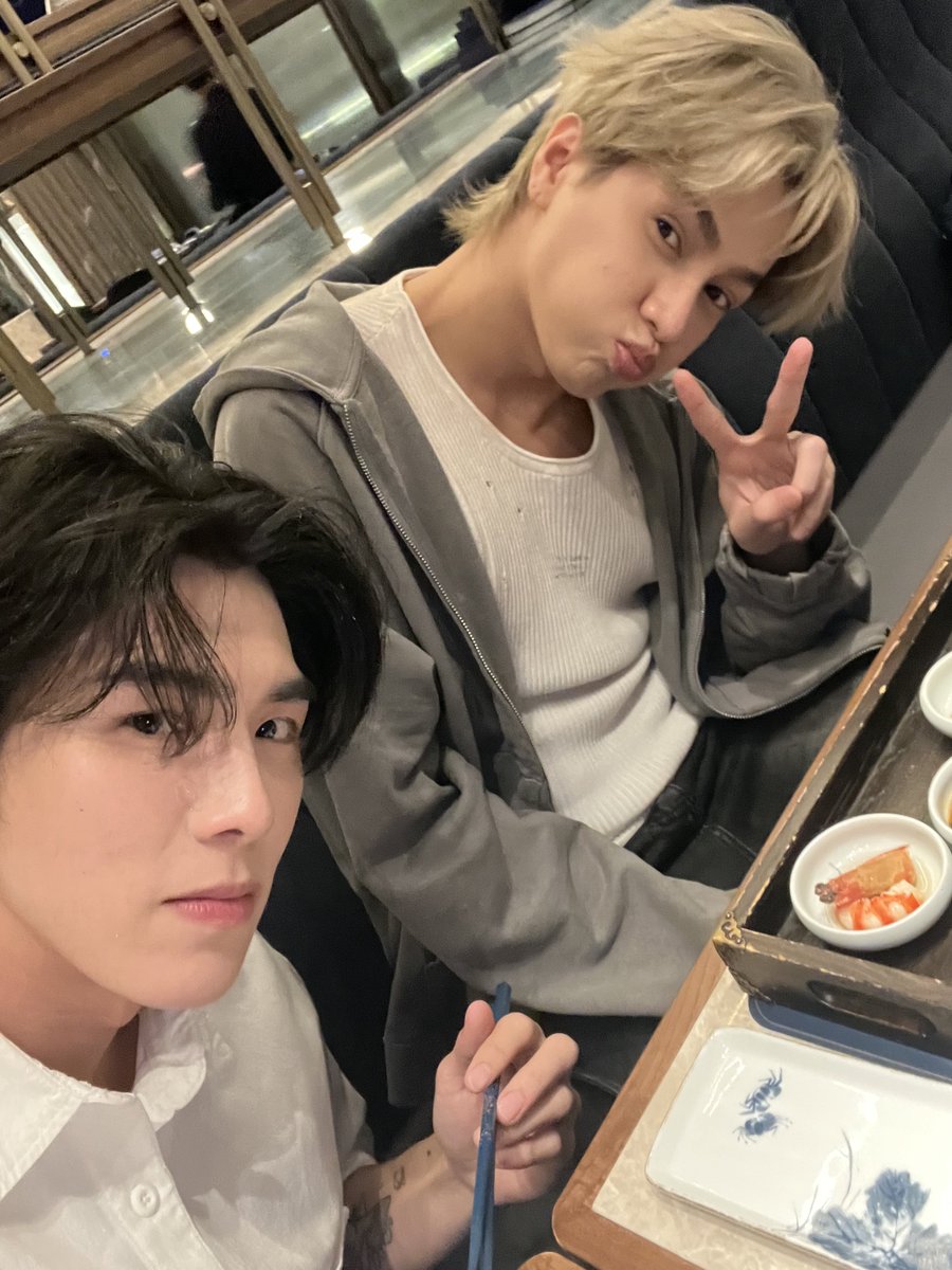 บอ อู มอ บูมบูม🐋✨ tweet media