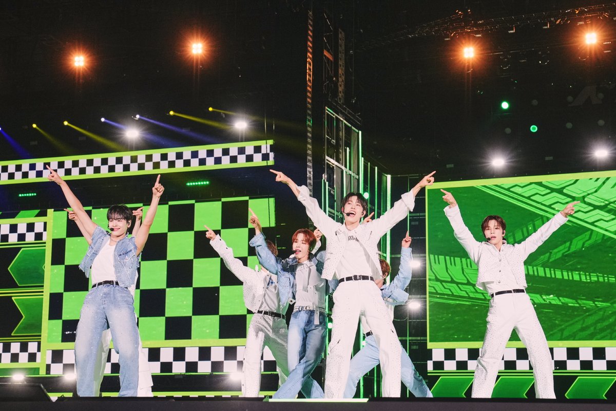 ✨ #ウマチュン2024 HIGHLIGHT ✨／ NEXZの昨年ステージ写真を公開