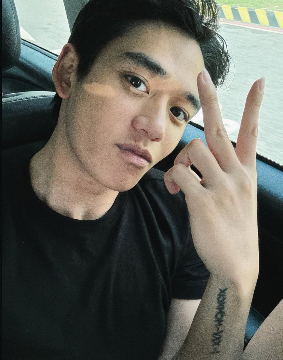 wyukheipics's tweet photo. ♡ https://t.co/MxYNRZXCNM