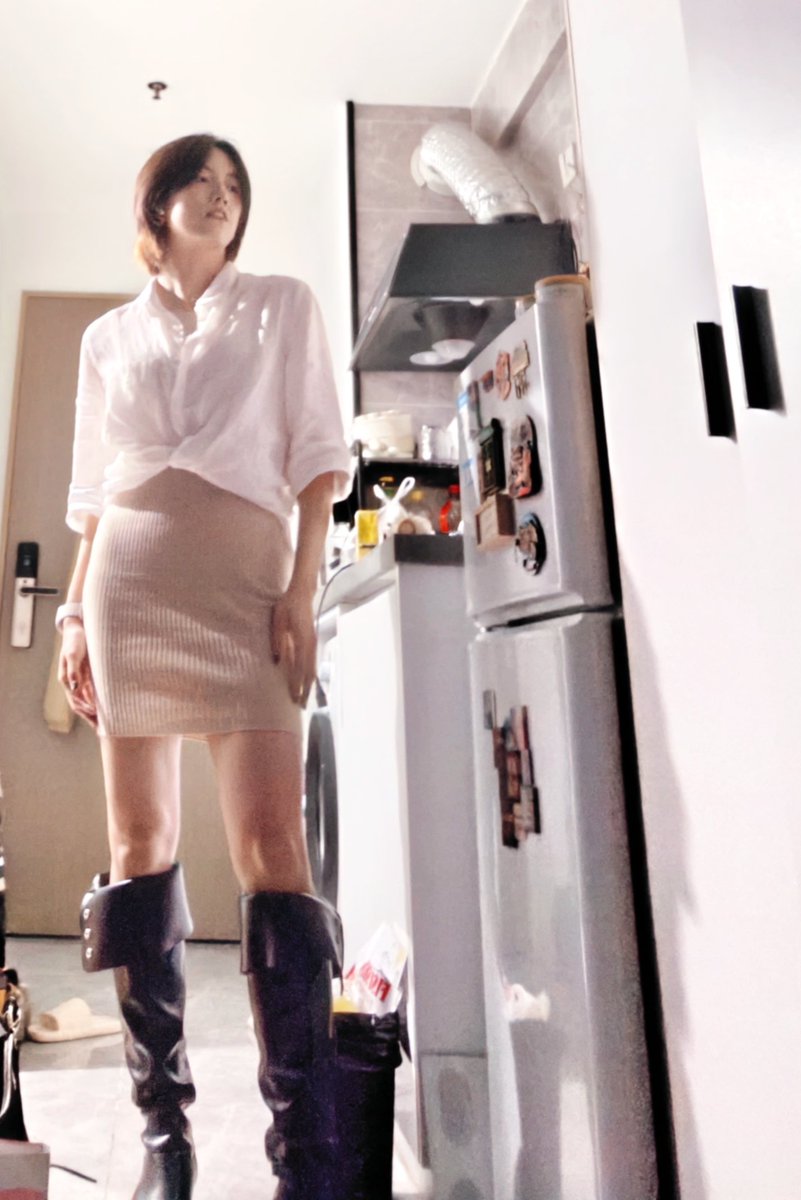 “小狗们，节日快乐”
#s #4i