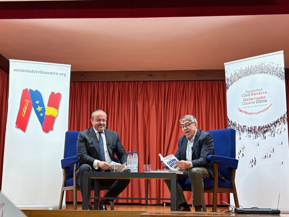 Desde NNGG Navarra asistimos ayer a la presentación del libro de <a href="/alejandroTGN/">Alejandro Fernández</a>, presidente del <a href="/PPCatalunya/">PP de Catalunya</a>.

Una voz valiente que defiende la libertad y la unidad de España.
