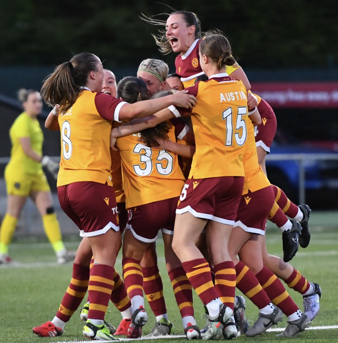 Valuable time <a href="/MotherwellWomen/">Motherwell Women</a>, wish everyone at the club all the best for next season 🧡