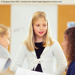 🎓 Nouvelle formation en ligne <a href="/eTwinningEurope/">eTwinningEurope</a> !
💬 "Using debate to build critical thinking and communication skills", un cours 📚 en anglais à suivre en auto-formation dès maintenant.
✔️Durée : 5 à 10 h
✔️Pour enseignants (primaire, collège, lycée)
🔗 school-education.ec.europa.eu/en/learn/cours…