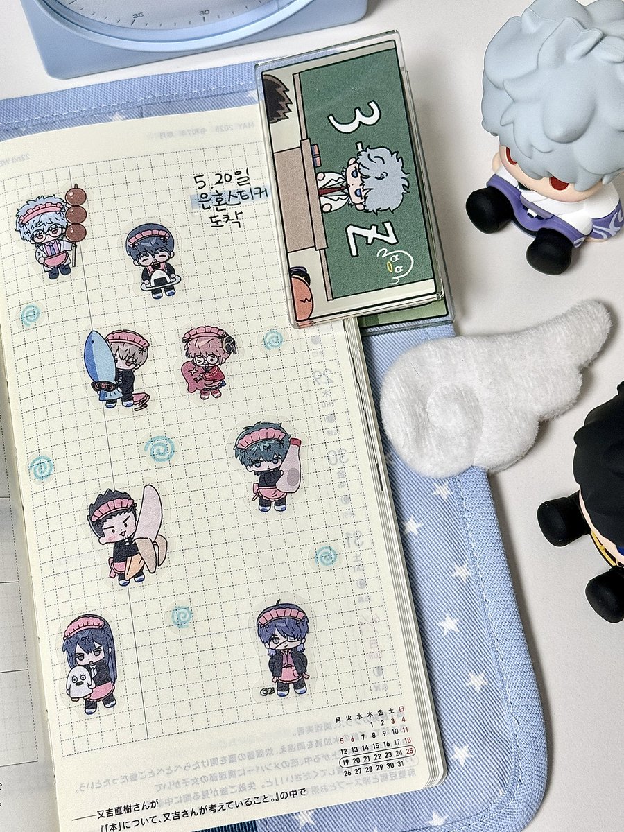 Rt해주신 10분께 은혼 투명스티커를 보내드립니다 🥹❤️ 팝업 첫날 가시는 분들중에 시간 맞는 분들은 소매넣기 해드릴게요! (우편으로 보내드립니다)🫶