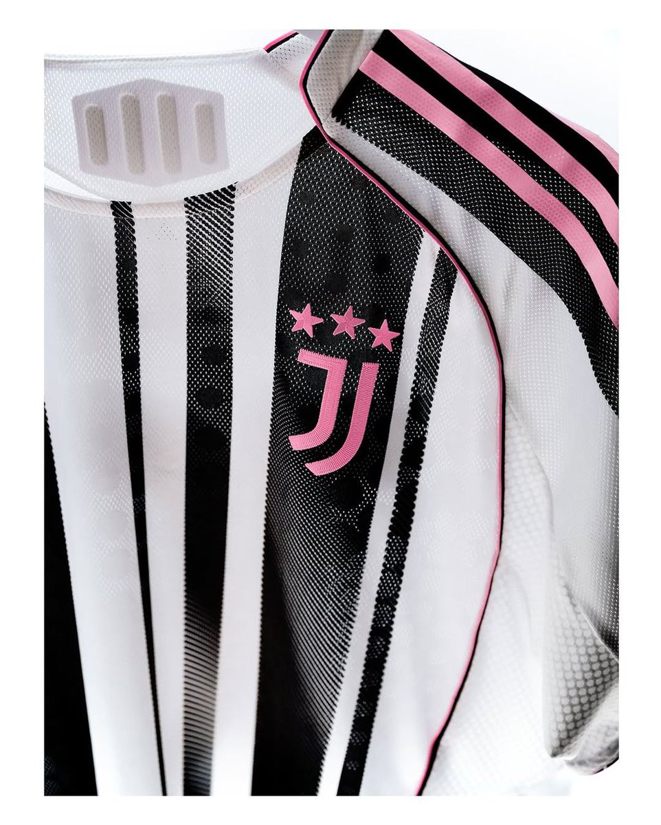 StyleUpJerseys's tweet photo. 🐜'ticipate!
Juventus Home kit
Season 25/26⏳ https://t.co/2lOWXJjURT