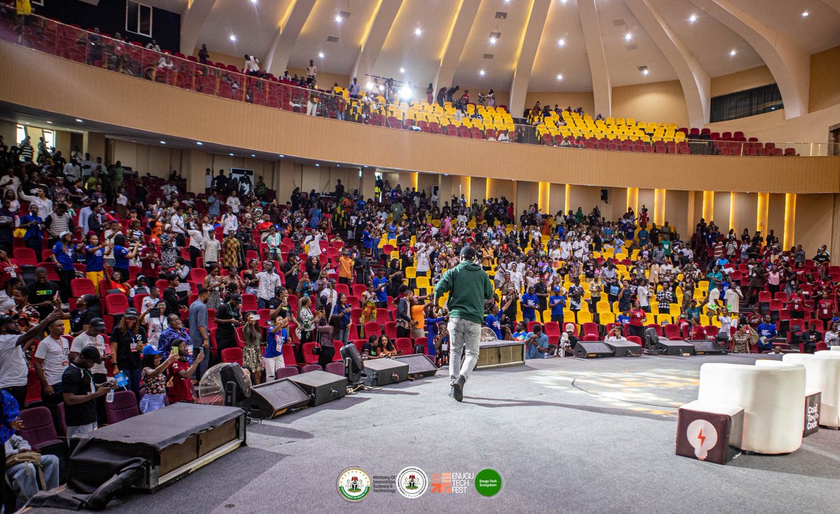 Enugu_techfest's tweet image. At ETF 2025 @Vindicatedchidi brought his energy and fearless approach during his session, he left us motivated and ready to act.
During his session he broke down the topic "Working in Web3: How Nigerians Can Earn, Build, and Lead Globally"
Were you there live at his session,…