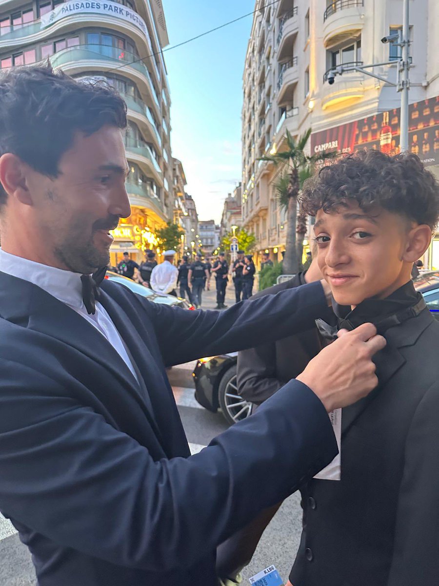 Ayer fue un día muy bonito en <a href="/Festival_Cannes/">Festival de Cannes</a> ❤️‍🔥🥹

#CiudadSinSueño <a href="/guillermogaloe/">Guillermo Galoe</a>