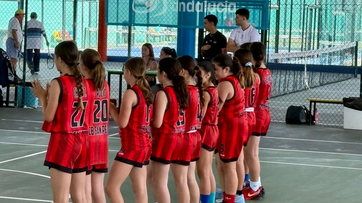 CBSanPedro's tweet photo. 🥈 ¡Subcampeonas de la Fase Oro!

Las preinfantiles cierran una temporada de oro puro, creciendo como equipo y disfrutando del camino 💫

Gracias por tanto, chicas… ¡Y a @DaniViegas72 y a su súper ayudante @carlaviegaas!

Orgullosos hoy y siempre ❤️🖤

#GoCBSP https://t.co/Vu7ku1M9vf