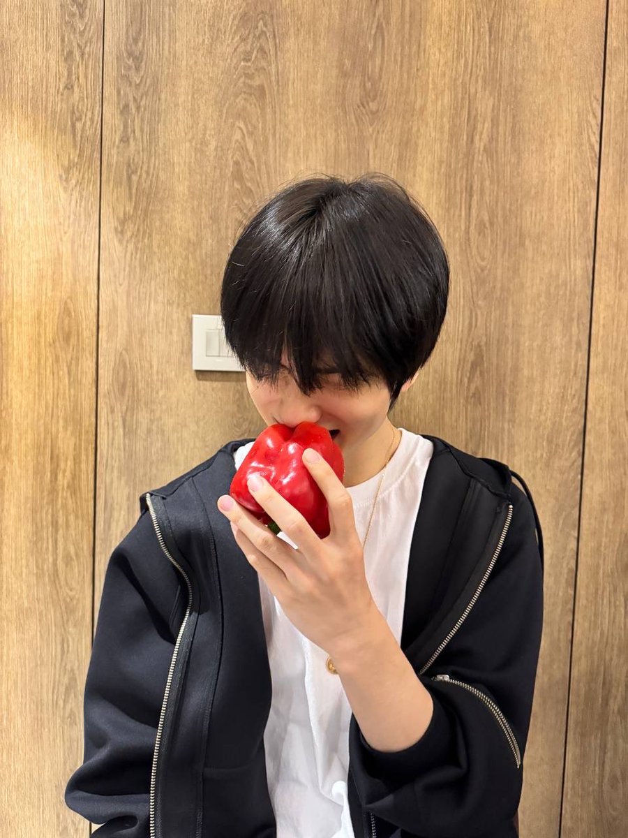 ทำยัยอะ ส่งรูปคู่พริกหวานมากับเสียงกัด ? ? ? คือสปอยอะไรปะ5555555555