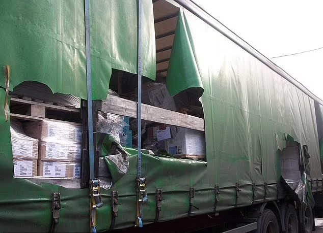 ⚠️ 📢 RHA Freight Crime Showcase: 5 June. Leading experts sharing tools and strategies to protect your business from the growing threat of freight crime. 

For more details👇

🔗linkedin.com/posts/richard-…