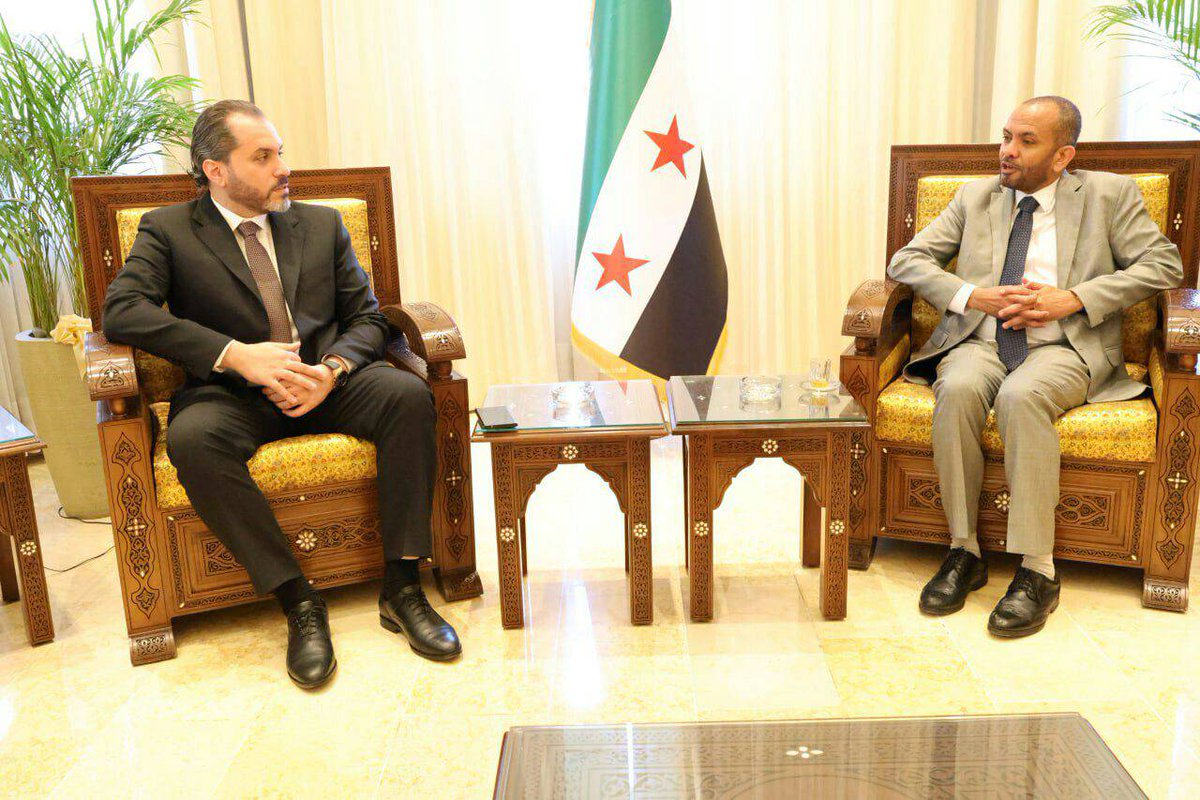 UndpSyria's tweet photo. Fruitful exchange between #Syria’s Minister of Tourism, Mazen Salhani &amp; @UNDP DRR @mohammed_mudawi on advancing tourism as a driver for economic growth &amp; job creation. Discussions covered sites rehabilitation, hospitality sector enhancements &amp; skills dev.
#VisitSyria #GlobalLink https://t.co/aQ9VBC5WXe