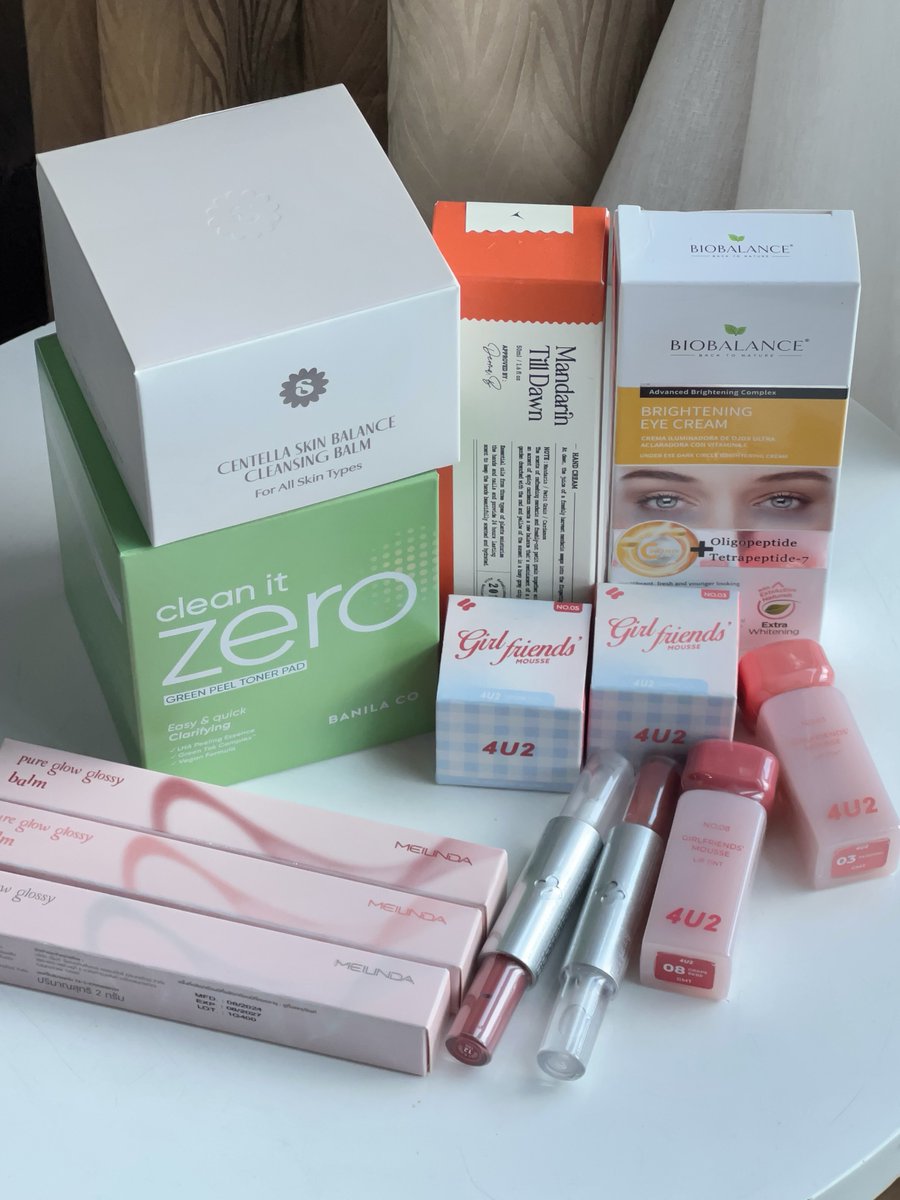 supa_piya_im's tweet image. #แจก สกินแคร์กับเครื่องสำอาง มีตั้งแต่ Toner Pad, Cleansing Balm, Hand Cream, Eye Cream และสารพัดลิป เอาไปใช้คนเดียวเลยจุกๆ ของใหม่ทุกชิ้น

กติกา: รีทวิตนี้+เป็น Follower ของเค้า 
ถ้าใครใจดีช่วยรีทวิตโพสต์เก่าๆให้ด้วยน้า

🍃ประกาศ 27/05/68 
#แจกฟรีไม่รีได้ไง #แจกฟรีแค่รีฟอล