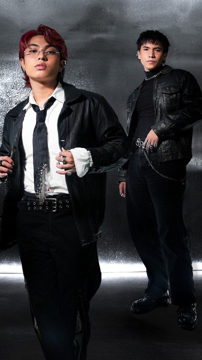 𝗟𝗶𝗴𝗵𝘁𝘄𝗲𝗶𝗴𝗵𝘁, 𝗻𝗮𝘁𝘂𝗿𝗮𝗹, 𝘁𝗼𝘁𝗮𝗹𝗹𝘆 𝗶𝗻 𝗰𝗼𝗻𝘁𝗿𝗼𝗹. 

Here’s the OG face powder you’ve heard about. ⬇️

𝗢𝗶𝗹 𝗖𝗼𝗻𝘁𝗿𝗼𝗹 𝗙𝗮𝗰𝗲 𝗣𝗼𝘄𝗱𝗲𝗿 | 𝟭𝟱𝟬𝗣𝗵𝗽
- Natural (Gian-approved!)
- Tan (Rapha-approved!)
- Chestnut
- Honey
  🛒 Online and stores