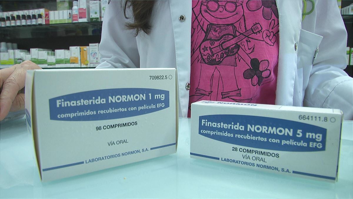 Distrito Euskadi (@distritoeuskadi) on Twitter photo 💊💇♂️ Finasterida es un fármaco habitualmente recetado para luchar contra la alopecia. Pacientes de todo el mundo han ido reportando y advirtiendo de efectos secundarios de diferente gravedad, incluidos casos de suicidio.
🎧 Escuchar en <a href="/GUAUgureaudioa/">GUAU gure audioa</a> guau.eus/m/distrito-eus… 💊💇♂️ Finasterida es un fármaco habitualmente recetado para luchar contra la alopecia. Pacientes de todo el mundo han ido reportando y advirtiendo de efectos secundarios de diferente gravedad, incluidos casos de suicidio.
🎧 Escuchar en <a href="/GUAUgureaudioa/">GUAU gure audioa</a> guau.eus/m/distrito-eus…