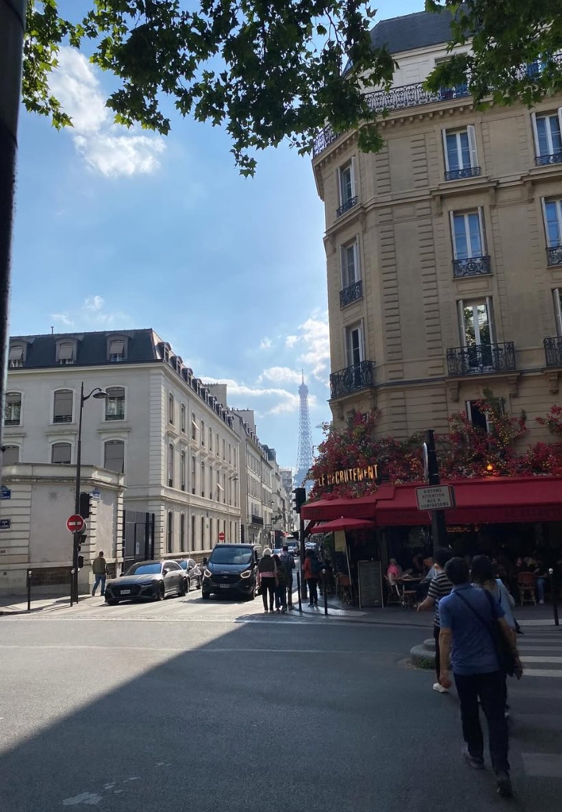 Second time in Paris 🥐

Also got the chance to attend a PSG match!

Always a pleasure to travel