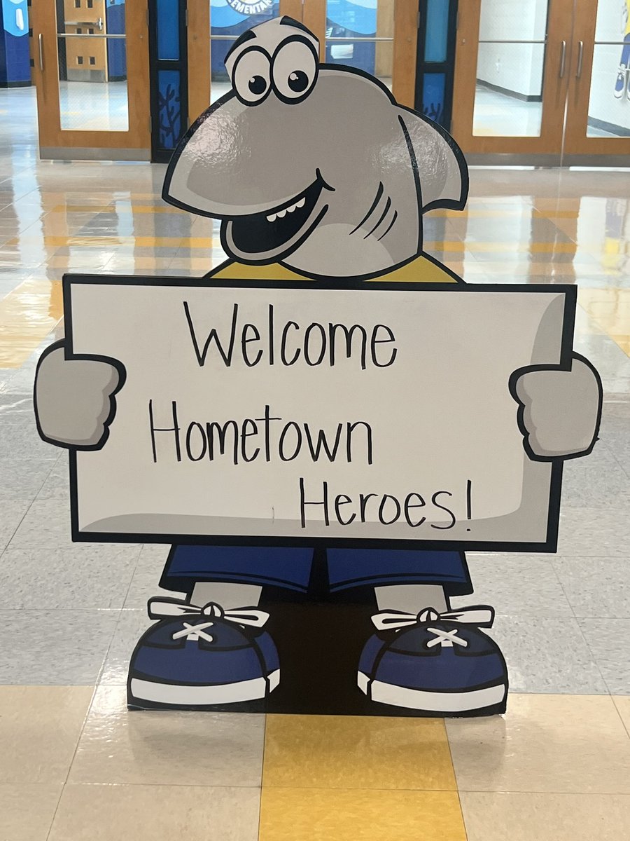 We are thankful for our local Hometown Heroes! Mayor John Bradberry, Board President Kristin McCabe, and Principal Christine Lemerond were present to see our youngest scholars engage with community helpers.