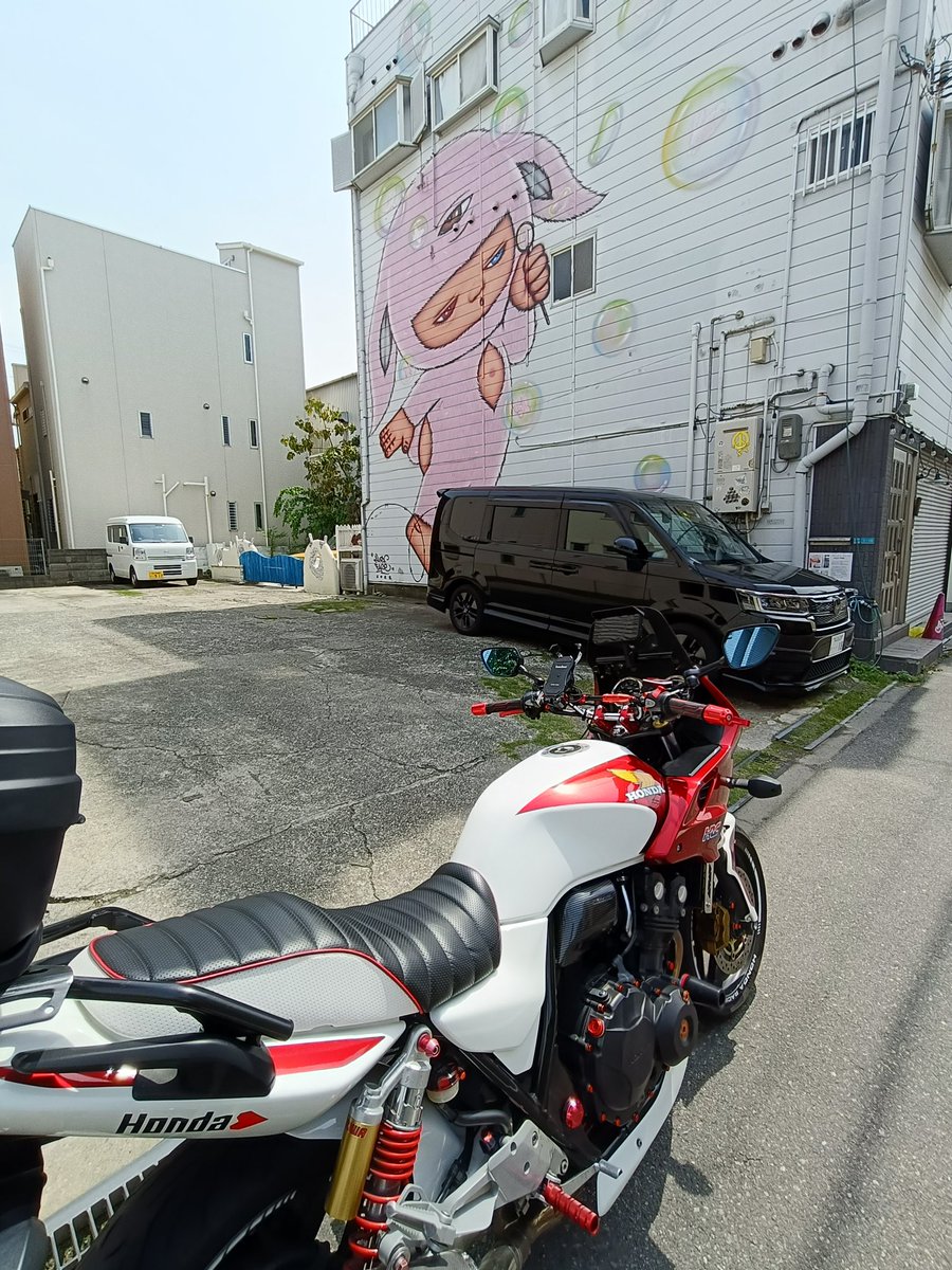 cb400sboldor's tweet photo. #淀壁 その14
#AlexFace 作
子ども絵画教室の壁だそうですw https://t.co/g3coRe4NRj