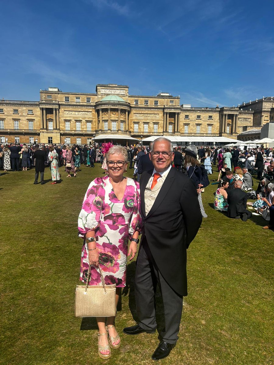 🌟 We are proud to share that LACA Chair <a href="/JudithGregory28/">Judith Gregory 🏴󠁧󠁢󠁷󠁬󠁳󠁿</a>  &amp; LACA Vice Chair <a href="/MichaelCHales/">Michael Hales</a>
 attended the recent Education &amp; Skills Garden Party at Buckingham Palace.  This recognised their outstanding dedication to education catering. A well-deserved recognition  👏
#LACA