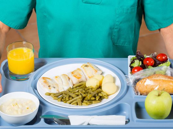 Distrito Euskadi (@distritoeuskadi) on Twitter photo 🏥 🍽️ Los Ministerios de Sanidad y Consumo quieren regular la calidad de la alimentación en hospitales y residencias, al igual que ya se ha hecho en los centros educativos. ¿Qué tal se come en los hospitales vascos <a href="/osakidetzaEJGV/">Osakidetza</a>?
🎧 <a href="/GUAUgureaudioa/">GUAU gure audioa</a> guau.eus/m/distrito-eus… 🏥 🍽️ Los Ministerios de Sanidad y Consumo quieren regular la calidad de la alimentación en hospitales y residencias, al igual que ya se ha hecho en los centros educativos. ¿Qué tal se come en los hospitales vascos <a href="/osakidetzaEJGV/">Osakidetza</a>?
🎧 <a href="/GUAUgureaudioa/">GUAU gure audioa</a> guau.eus/m/distrito-eus…