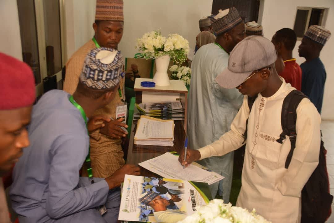 BMB1_Official's tweet photo. A cross section of participants at the ongoing ICT workshop, actively engaging in sessions and discussions
#ICTTraining #CivilServants #BornoState #BICTDA #CIAtech #DigitalTransformation #Egovernance #RegistrationOpen https://t.co/eiiGfxQmY1