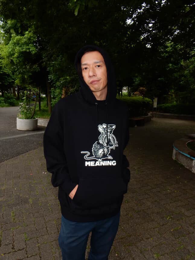 meaning666's tweet image. MEANING x ANDSUNS
"Never Rat On Your Friends‼︎" 各種アイテムを６月1日のライブで再販致します。

また当日は新作のコラボアイテムもあります🐀🧦

📷 Nobodyphotograpy

#andsuns
#meaning666
#packthisair