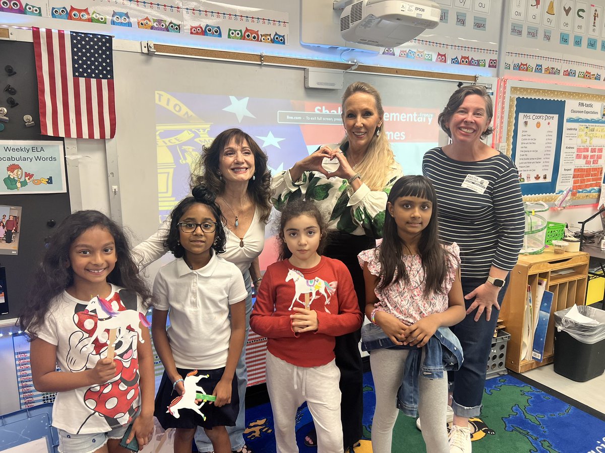 Thank you, Johns Creek Arts Center, for sharing the arts with students at Shakerag Elementary’s Hometown Heroes event.