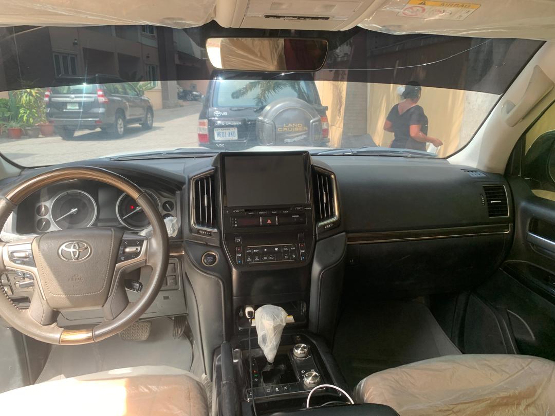 calebautos's tweet image. 2021
Toyota Landcruiser GXR 
Foreign Used 🇺🇸. V8engine
#76M no book
Lagos.
📞08169802279 WhatsApp Or DM 

Kindly Repost for Customers 
#AbujaTwitterCommunity #Lagos opalescent Sapele Mercy Johnson Bright Chimezie