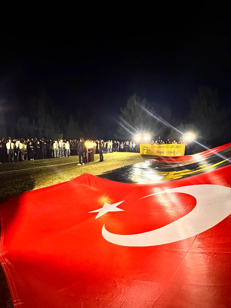 İEL‘29 döneminin Çanakkale ve Rozet Takma Törenini 19 Mayıs 2025 Pazartesi saat 03:30 itibariyle Kanlısırt mevkiinde derneğimiz, okul idaremiz, vakfımız, okul aile birliğimiz, Sakarya İzci Grubumuz, öğrenci birliğimiz ve İEL Bisiklet Takımımız ile...