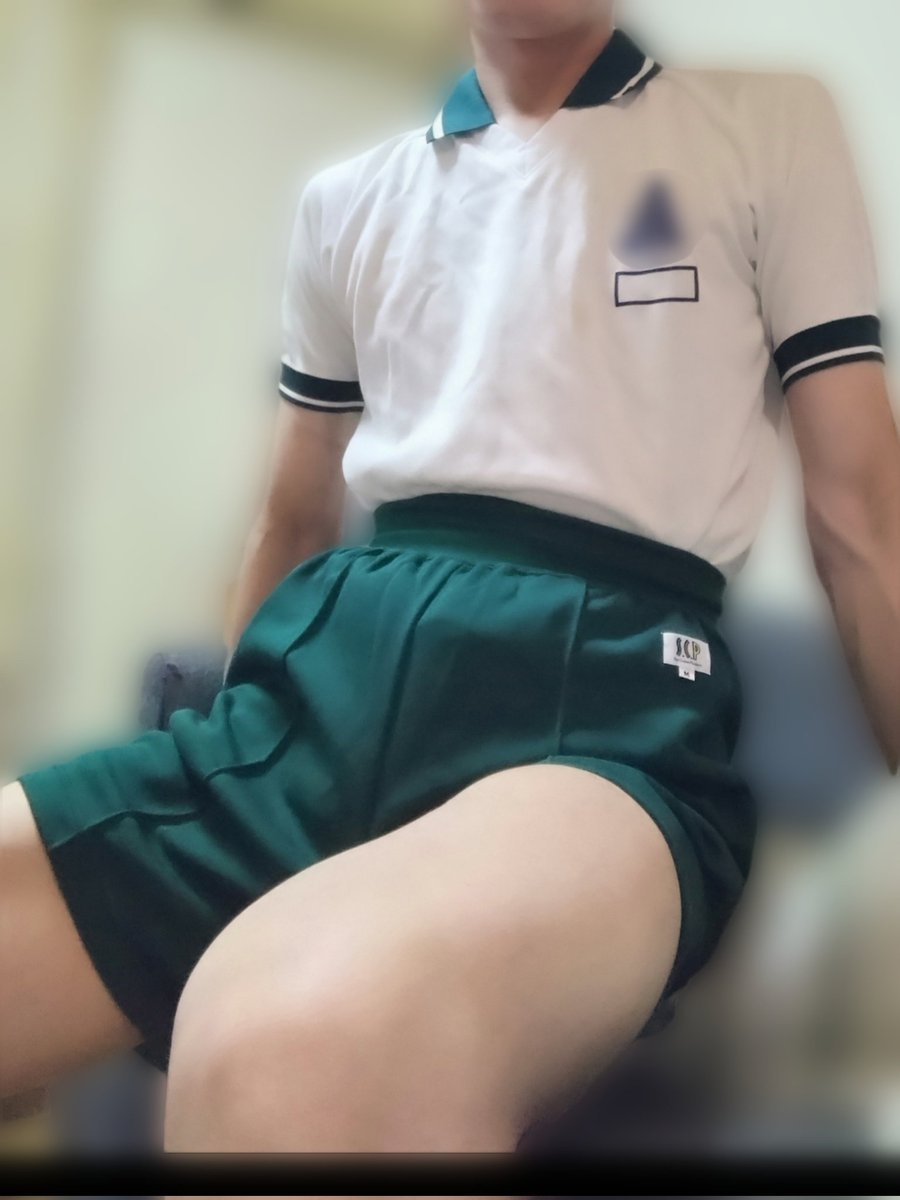 あんまり緑着ないけど、たまに着るといいねー