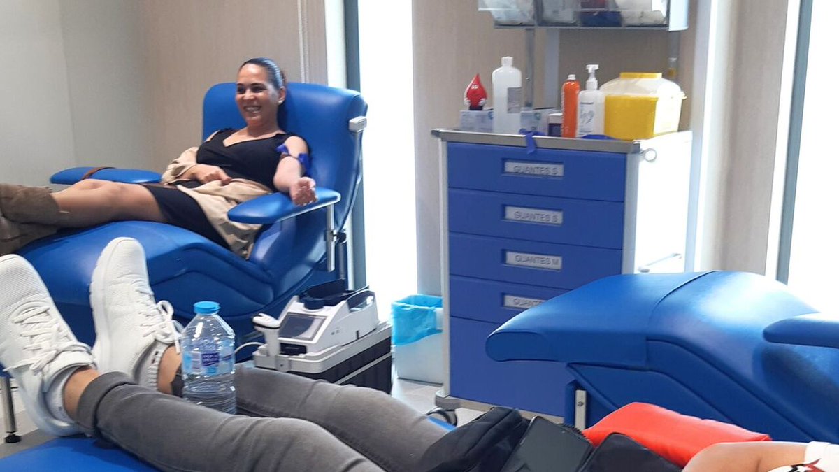 🏃‍♀️🏃🏻‍♂️Vaaamosssss!! Te estamos esperando en el Maratón de donación de #sangre. Ellas ya han donado. ¿A qué esperas tú?

🩸 Estamos en vestíbulo principal del nuevo hospital. Sala de donación hasta las 20:30 H. Y en el Centro de Actividades Ambulatorias, 1ª planta hasta las 17:00H.