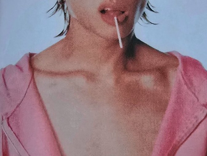 propaganda i’m falling for:

JUNG WOOYOUNG COLLARBONES