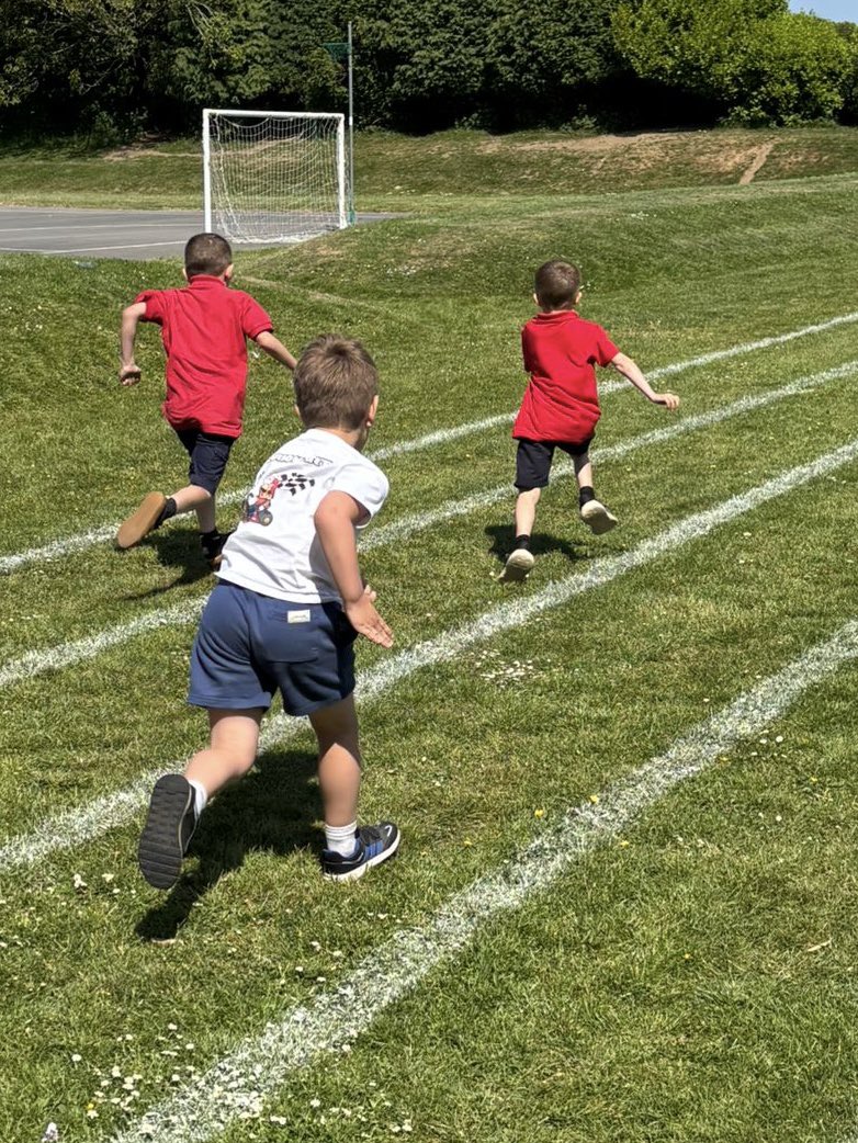 Hendrefoilan's tweet photo. Y1/Y2 Turtles have enjoyed practicing for Sports Day ☀️ #hdfpturtles #hdfpH&W https://t.co/bKSr5fR1Bc