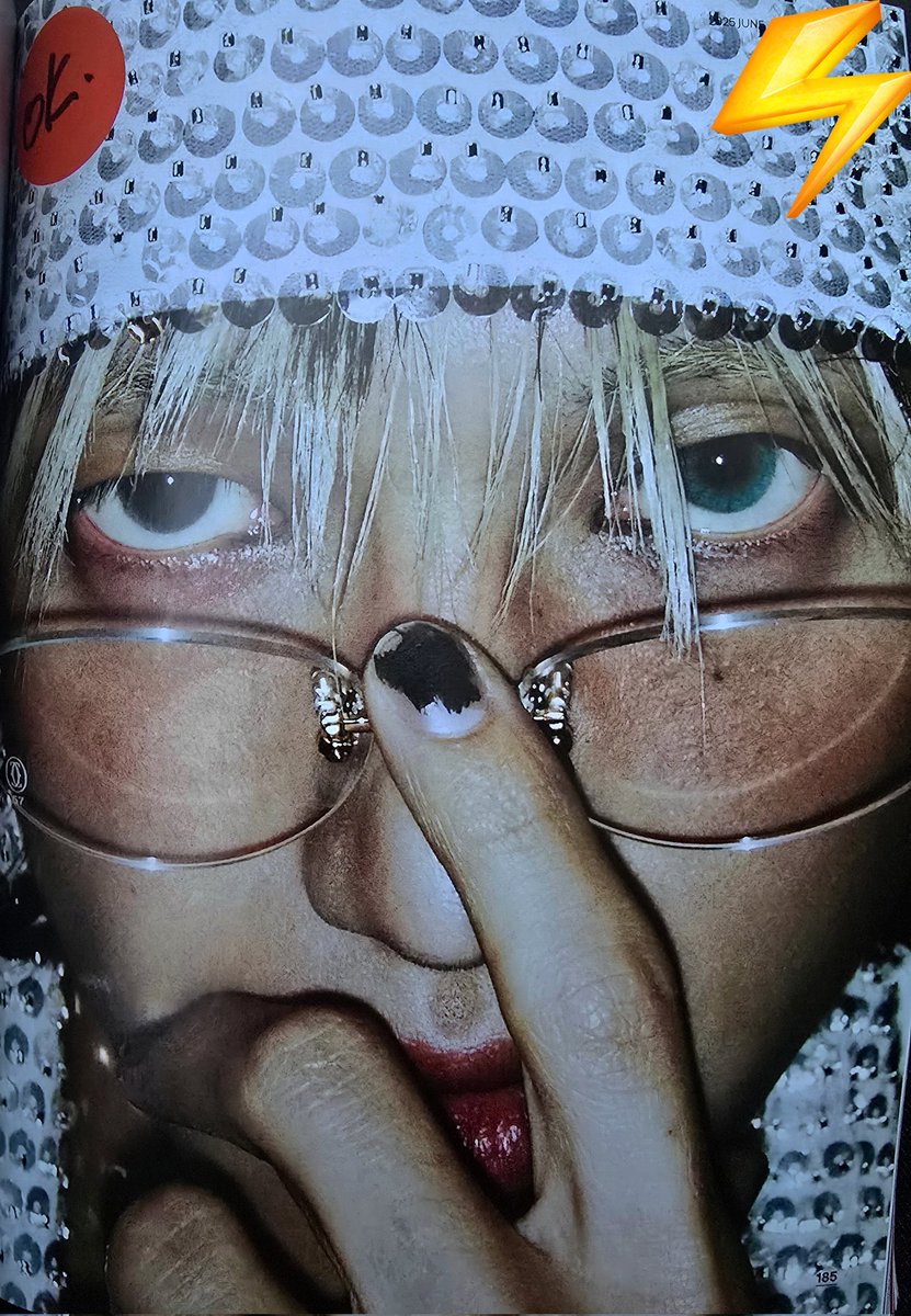 this wooyoung deserves to be in the museum.