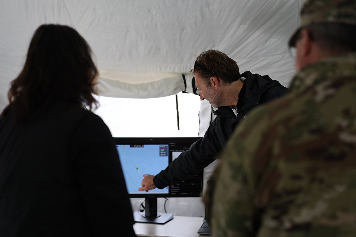 Governor Gretchen Whitmer tweet media