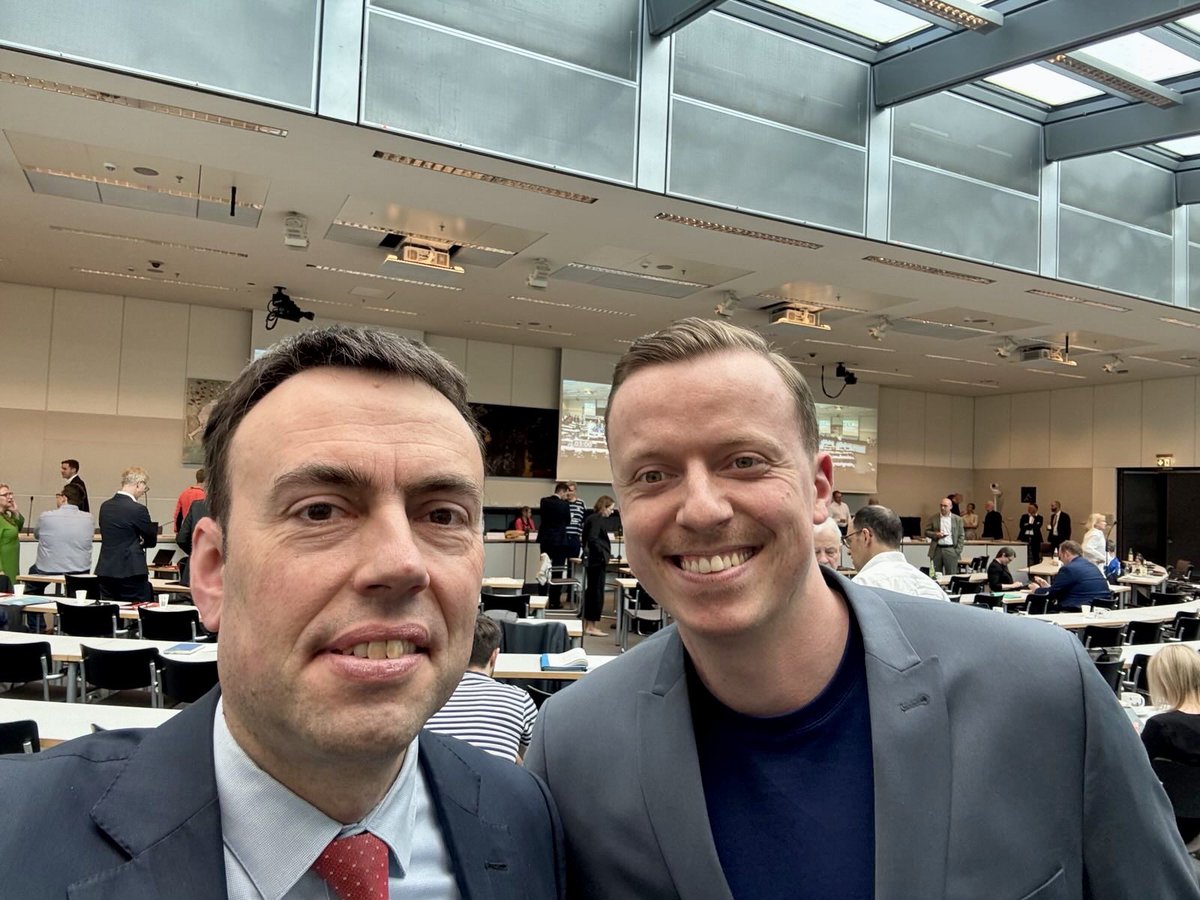 Nils Schmid (@nilsschmid) on Twitter photo Herzlichen Glückwunsch, lieber Adis Ahmetović zur Wahl als neuer Außenpolitischer Sprecher der <a href="/spdbt/">SPD-Fraktion im Bundestag</a>.
Für diese spannende Aufgabe wünsche ich dir alles Gute. Ich bin mir sicher, du wirst diese ganz hervorragend meistern. Herzlichen Glückwunsch, lieber Adis Ahmetović zur Wahl als neuer Außenpolitischer Sprecher der <a href="/spdbt/">SPD-Fraktion im Bundestag</a>.
Für diese spannende Aufgabe wünsche ich dir alles Gute. Ich bin mir sicher, du wirst diese ganz hervorragend meistern.