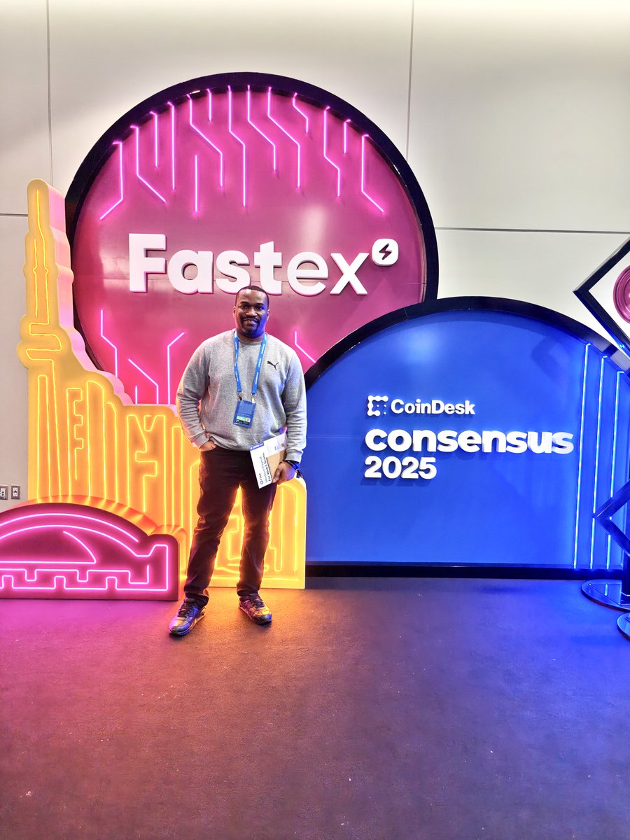 degivenchy's tweet photo. Last week I was at #Concensus2025 to network with other amazing teams adopting various blockchain technologies to solve real world problems.
#BlockchainTech https://t.co/HJvMls8XaA