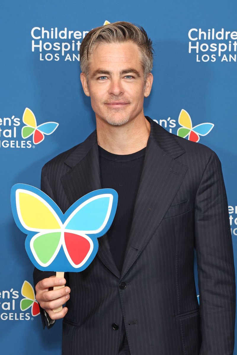 Chris Pine ไทย tweet media