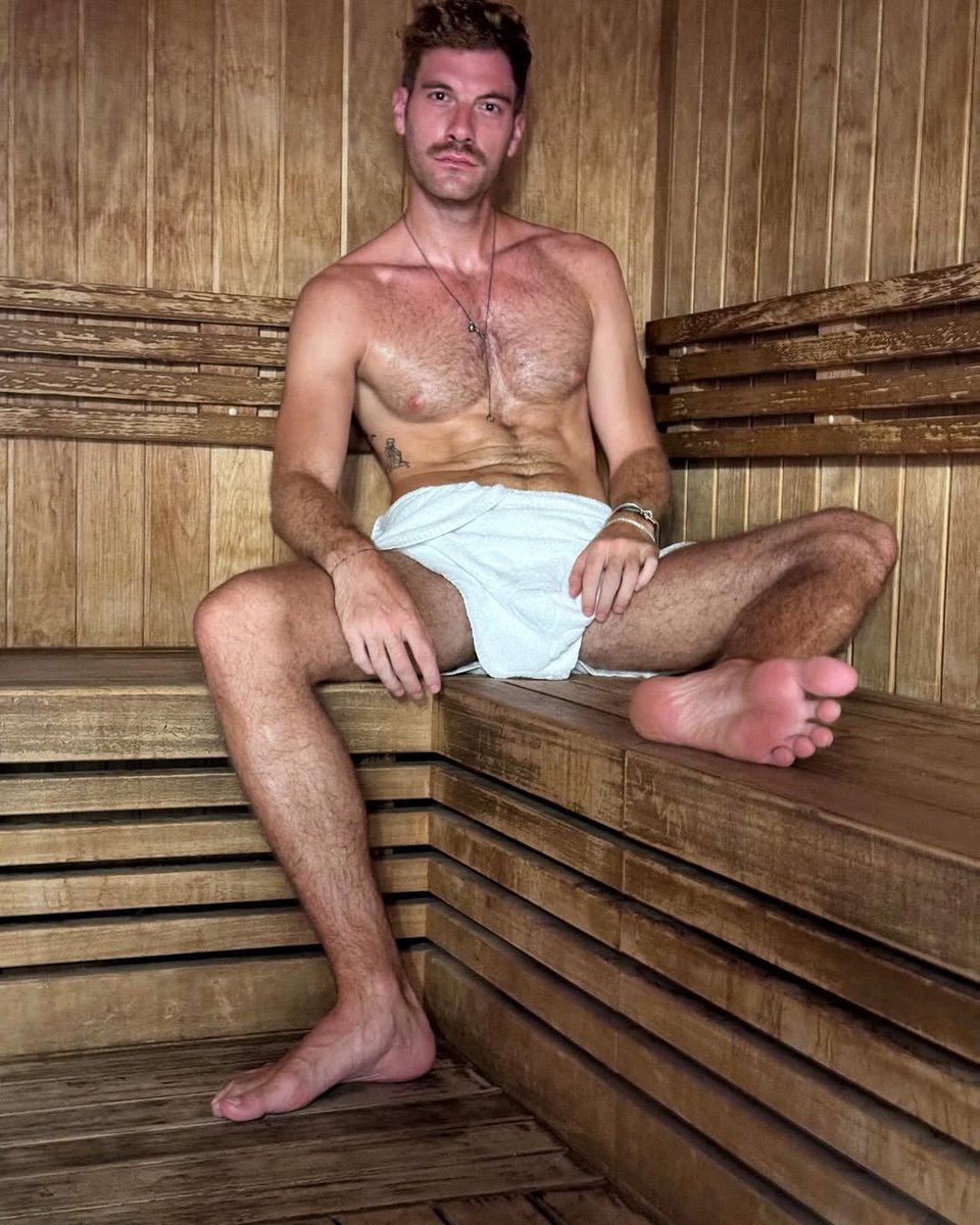 malepheet's tweet photo. #malefeet https://t.co/444aMKAV5A