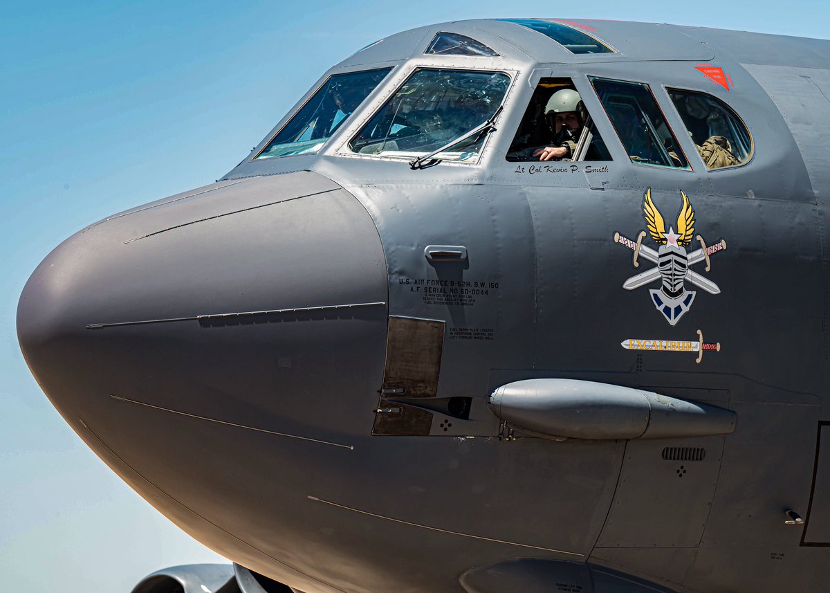 HQUSAFEAFAF's tweet photo. B-52s arrive in 🇪🇸 for #BomberTaskForceEurope.
@usairforce B-52 Stratofortress aircraft touched down at Morón AB. This BTF deployment demonstrates Agile Combat Employment across Europe & Africa—projecting combat-ready #airpower that is fast, flexible & forward. https://t.co/b6xdHcuD6P