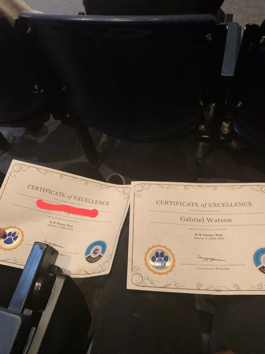 _gabrielwatson's tweet image. Ended my 8th grade school year where I started by making the A/B honor role.
@CoachBatichon @OLCoachWilder51 @KingMiley01 @McEachernRecrui @CoachReid99 @CMiddletonJr 
@CoachWright72 @PrepRedzoneNext @itgnext_georgia