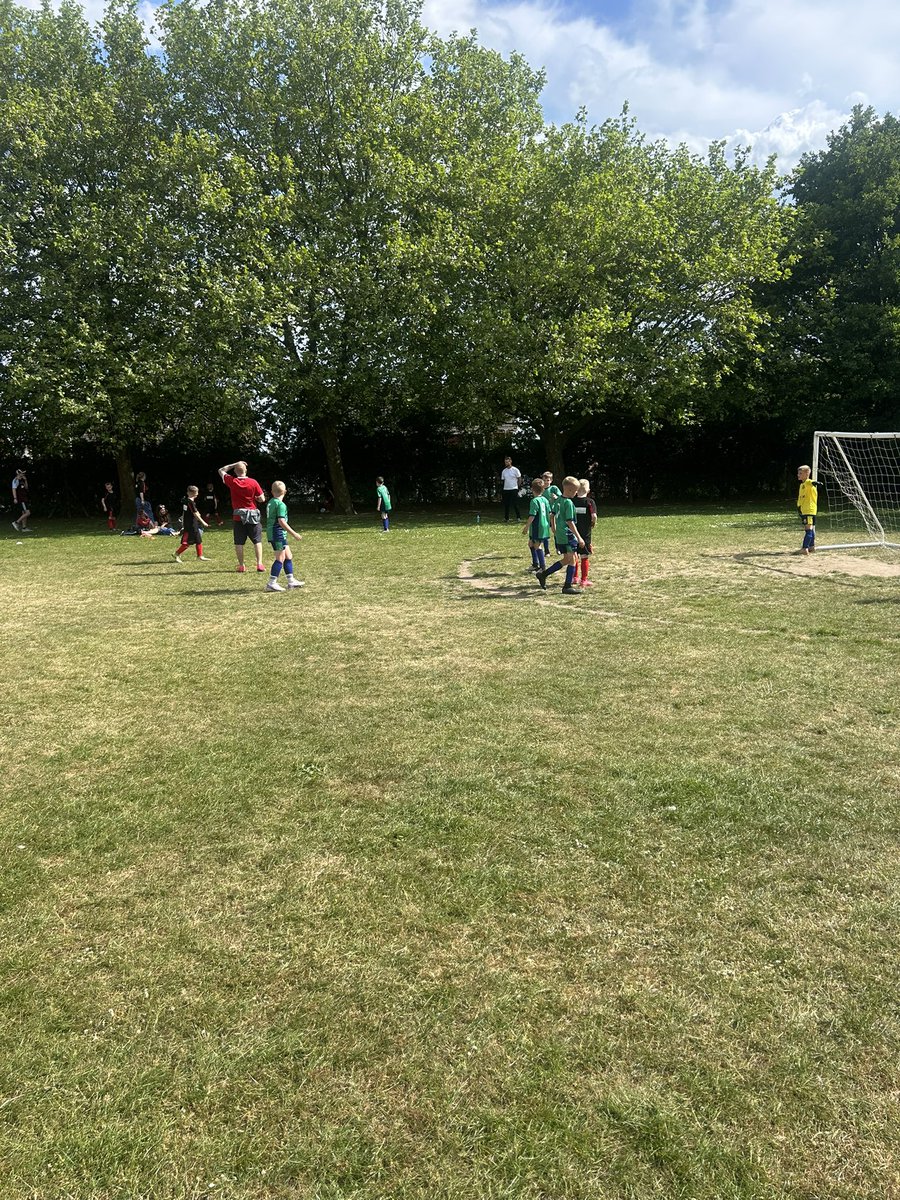 Mr Abnett tweet media