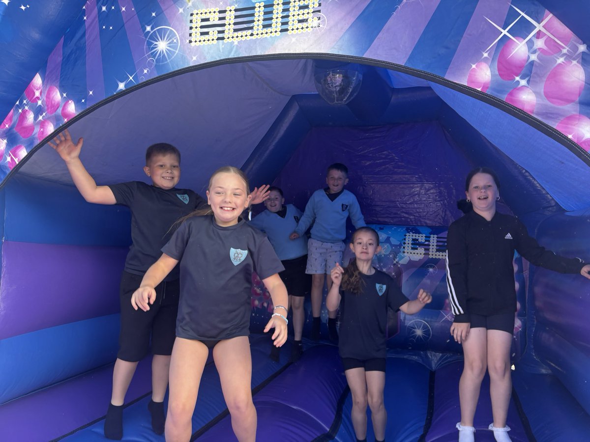 MissCrawford0's tweet photo. Primary 5 had a fantastic start to their Tuesday morning! Big smiles all round on the bouncy castle😁

Thank you to our parent council for this opportunity. #StMaryshealthweek https://t.co/rKgc22uU4Y