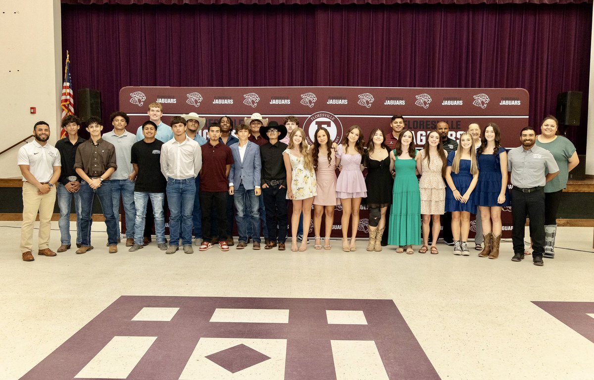 Floresville Track & Field (@floresvillexctf) on Twitter photo Spring Sports Banquet
ββββββββββ
This season was one to remember!
π Boys District & Area Champions
πββοΈ39 athletes qualified for the Area Meet
πββοΈ Over 20 athletes advanced to Regionals
π
Both Boys & Girls - Top 15 in the Region
β 2 State Qualifiers
π₯ 4 School Records Broken Spring Sports Banquet
ββββββββββ
This season was one to remember!
π Boys District & Area Champions
πββοΈ39 athletes qualified for the Area Meet
πββοΈ Over 20 athletes advanced to Regionals
π
Both Boys & Girls - Top 15 in the Region
β 2 State Qualifiers
π₯ 4 School Records Broken