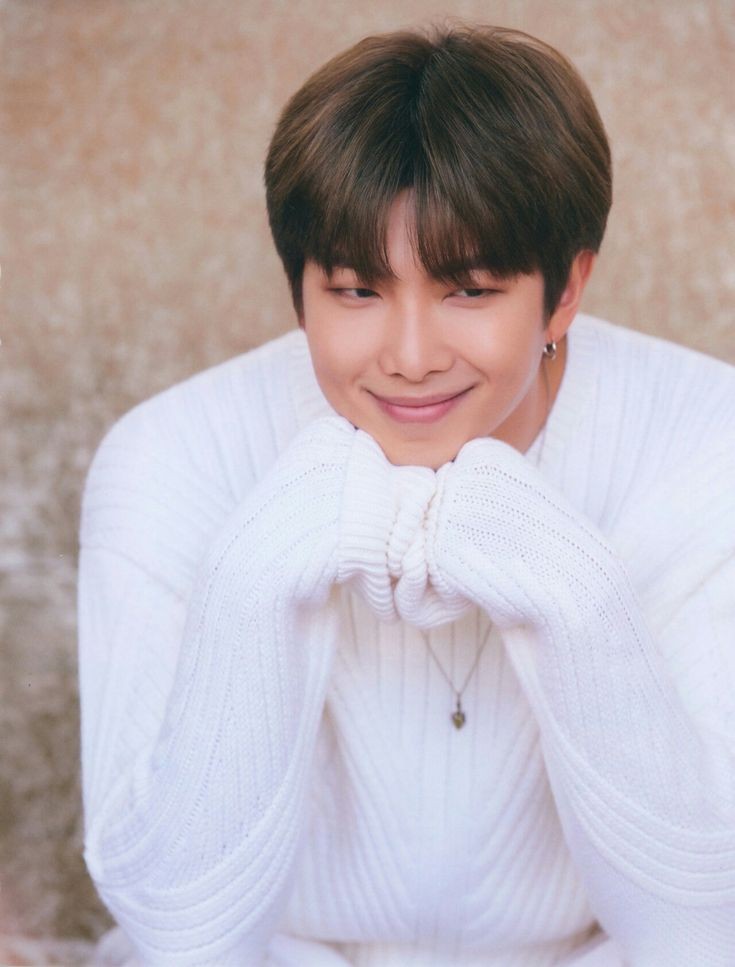 moonlillylilly's tweet image. In only 20 days my wildflower is coming back💕
WITH RM IN 20 DAYS
GRATEFUL FOR RM