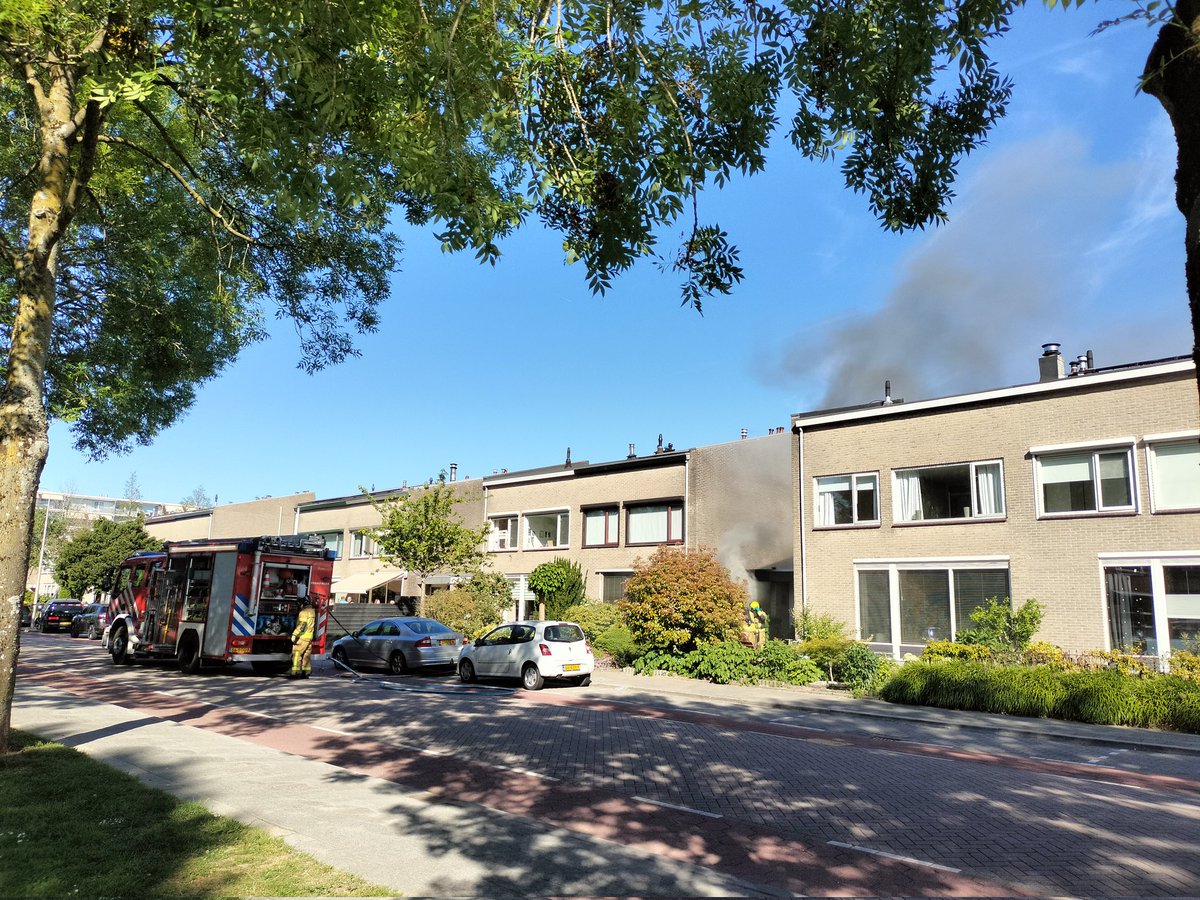 Woningbrand opgeschaald naar middelbrand