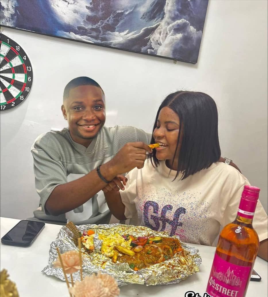 Abazz don chop all Twitter babes finish