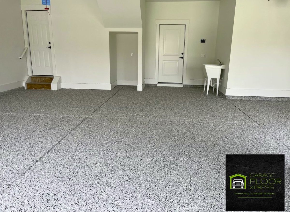 GarageFlXpress's tweet photo. ✨✨

Flake Color - Cabin Fever

#epoxydepot #epoxydepotgreenville #garageflooring #epoxyflooring #garagefloorxpress https://t.co/CKEAqU4ozG