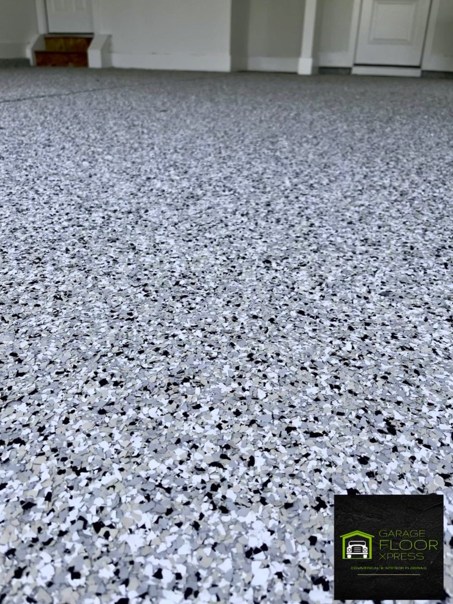 GarageFlXpress's tweet photo. ✨✨

Flake Color - Cabin Fever

#epoxydepot #epoxydepotgreenville #garageflooring #epoxyflooring #garagefloorxpress https://t.co/CKEAqU4ozG