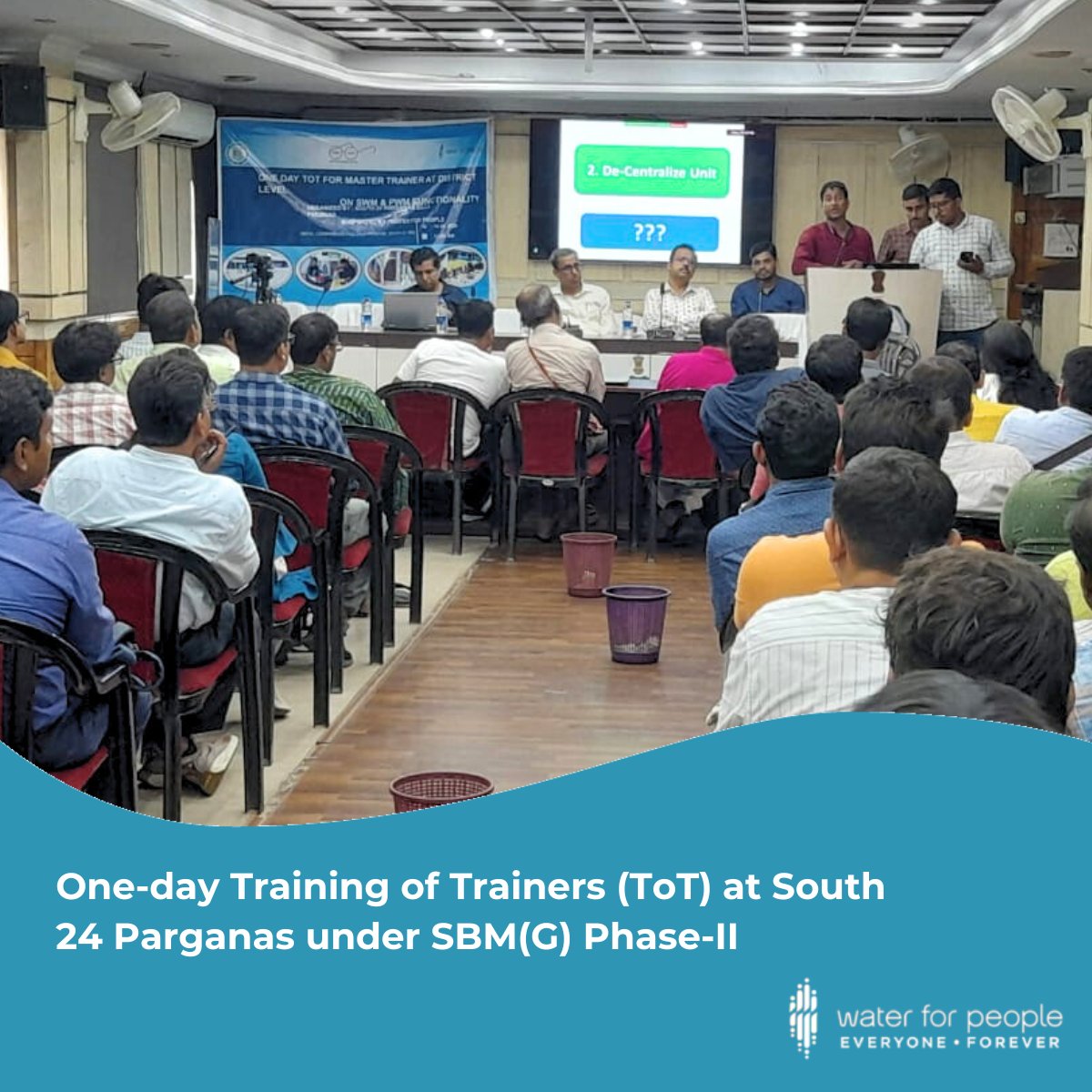 Water4People_IN's tweet photo. Solid #WasteManagement (SWM) & Plastic Waste Management (PWM) go hand in hand with providing access to #safesanitation. A one-day #Training of Trainers (ToT) was held for 75 #MasterTrainers across 29 blocks of South 24 Parganas, West Bengal, under SBM(G) Phase-II.
@Deosouth24 https://t.co/VQ8KmWvCnF